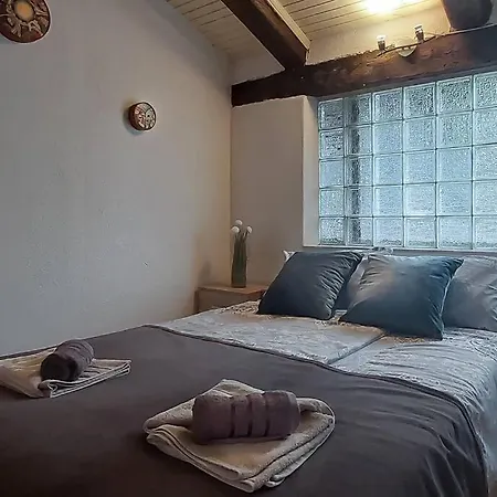 In Stone For Two With A Shared Pool Apartment Rovinjsko Selo